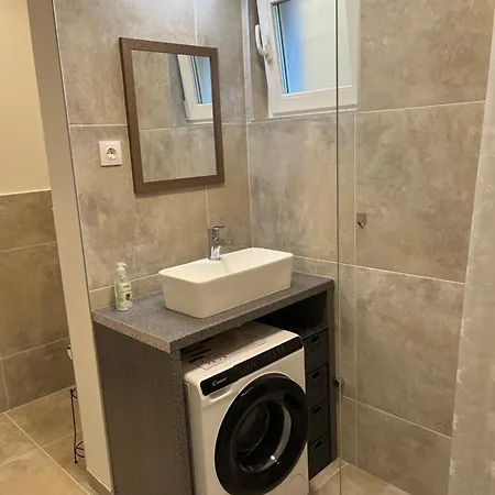 Apartment B2