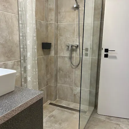 B2 Apartment *